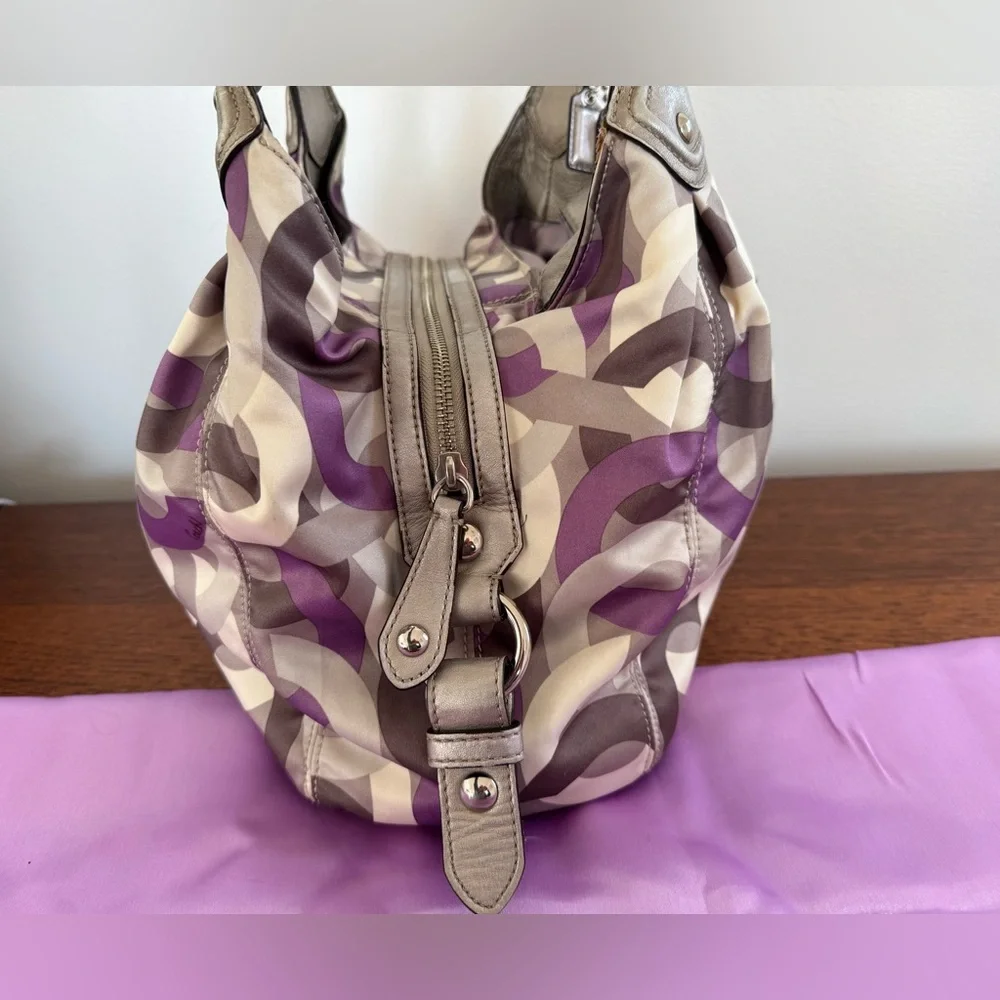 Coach Madison Maggie Hobo Bag - Purple and Gray Chainlink - EUC - Picture 7 of 14